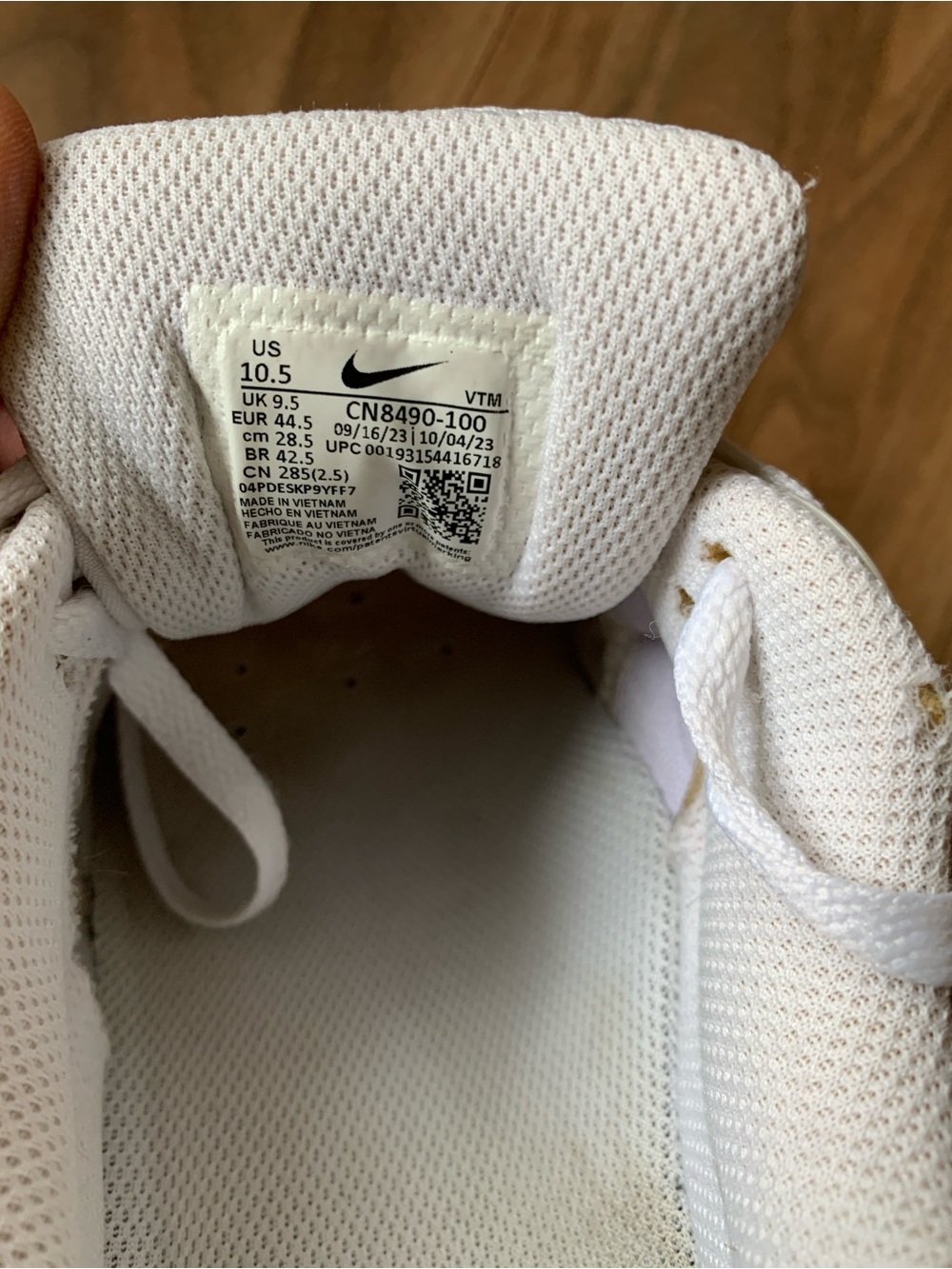 Nike Air Max 90 Triple White Leather Sneakers CN8490-100 Men Size 10.5 - Picture 5 of 5